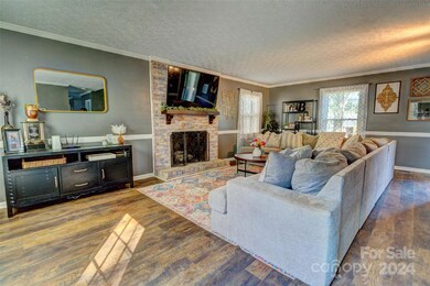 414 Melody Ln unit 4, Shelby, NC 28152 - photo 5