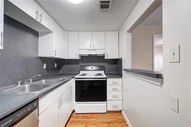 1717 W 35th St unit 107, Austin, TX 78703 - photo 4