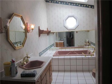 Full Bath.