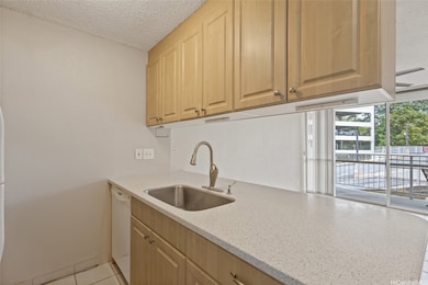 ample cabinet space