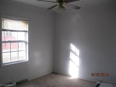 607 Eden Terrace, Archdale, NC 27263 - photo 4