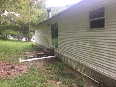 4054 U S 421, McKee, KY 40447 - photo 2