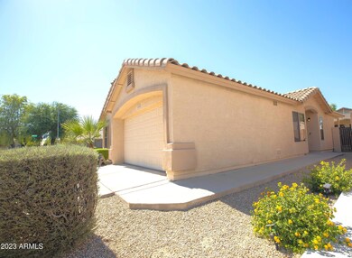 0102 Driveway