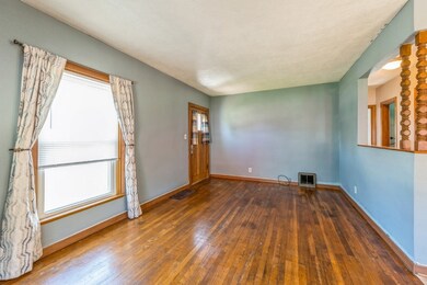 1511 E Ave NW, Cedar Rapids, IA 52405 - photo 5