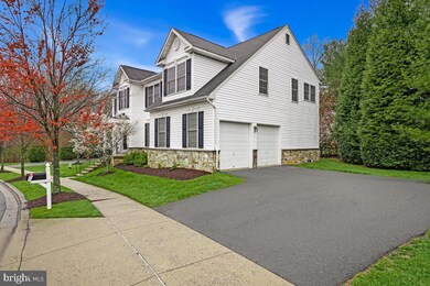 18401 Forest Crossing Ct, Olney, MD 20832 - photo 3