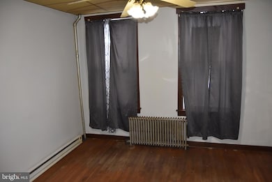 719 W Philadelphia St unit 1, York, PA 17401 - photo 5