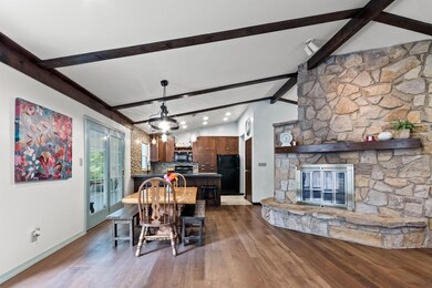 07-Living Area
