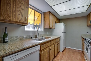 8847N8th-14