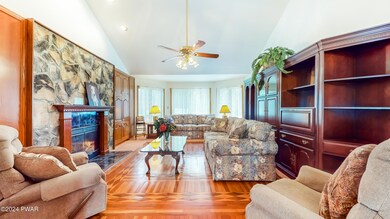 100 Stonegate Ct, Dingmans Ferry, PA 18328 - photo 3