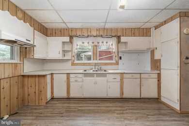 541 S 5th St, Newport, PA 17074 - photo 7