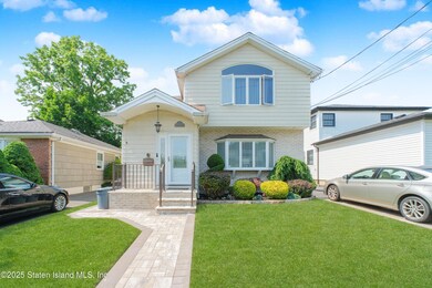 147 Howton Ave, Staten Island, NY 10308 - photo 3