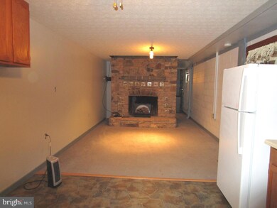 1346 Old Grade Rd, Strasburg, VA 22657 - photo 3