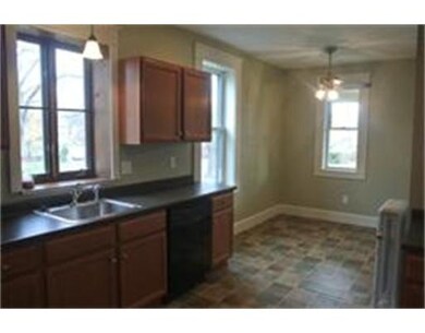 116 Chapin St unit 1, Chicopee, MA 01013 - photo 7