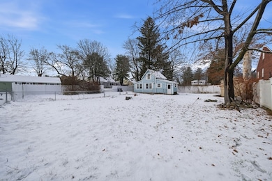 51 Bellevue Ave, Dracut, MA 01826 - photo 4