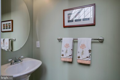 1223 Sapphire Ct, Sykesville, MD 21784 - photo 4