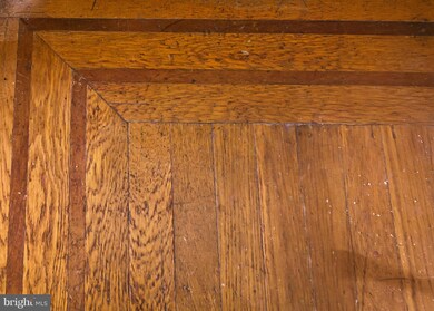 3605 Ellamont Rd, Baltimore, MD 21215 - photo 4