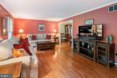 498 Old Mill Dr, Langhorne, PA 19047 - photo 5