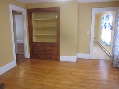 29 Winter St, Rochester, NH 03867 - photo 3