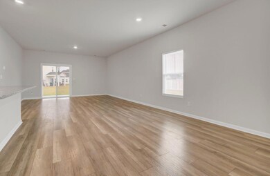 586 Spanish Wells Rd, Summerville, SC 29486 - photo 7