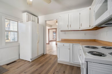 1121 Broadway St, Niles, MI 49120 - photo 7