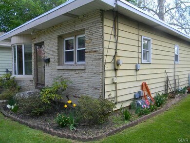 832 W Lafayette St, Easton, PA 18042 - photo 4