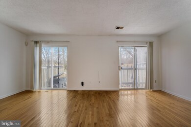 1030 Karen Blvd, Capitol Heights, MD 20743 - photo 4