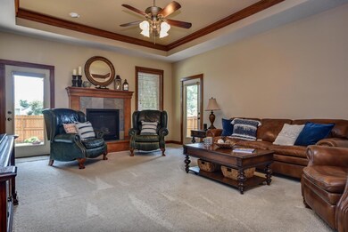 601 N Lincoln-23