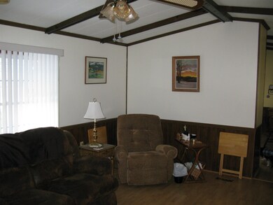 141 Lancaster Rd unit 14, Gorham, NH 03581 - photo 4