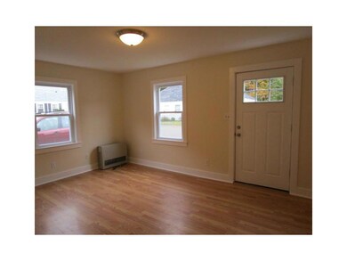 37-39 Cromwell St, Kittery, ME 03904 - photo 7