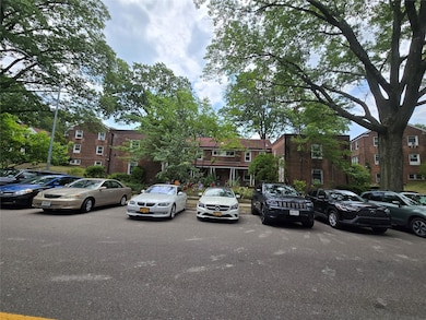 150-14 Geothals Ave unit 45F, Briarwood, NY 11435 - photo 5