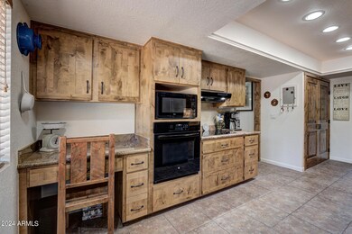 Double oven and recipe desk