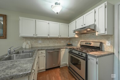 3807 Capri Ct, Naperville, IL 60564 - photo 7