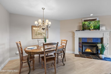 ArrowPoint Dining Area