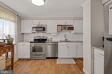 22 Briarstone Ln, Gaithersburg, MD 20877 - photo 2