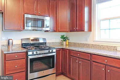 24620 Byrne Meadow Square unit 300, Aldie, VA 20105 - photo 2