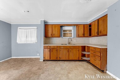 02-KYL00245