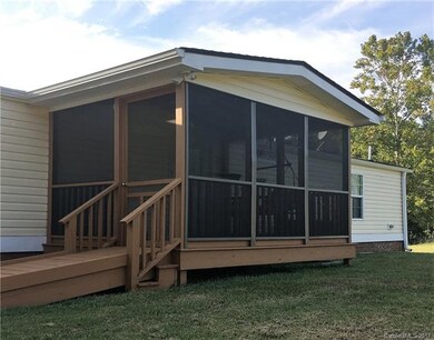 Screened In Porch overlooking Rear Yard
