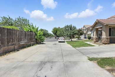 1207 Strawberry Dr, Merced, CA 95348 - photo 4