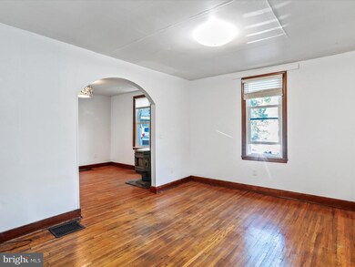 29 Peer Ln, Berkeley Springs, WV 25411 - photo 4