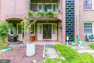 8112 K Colony Point Rd unit 233, Springfield, VA 22152 - photo 4