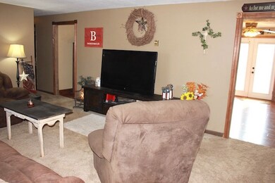 3263 Crimson Rd, Mansfield, OH 44903 - photo 5