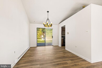 279 Willow Dell Ln, Leola, PA 17540 - photo 5