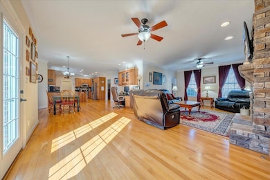 7524 Autumn Park Dr, Roanoke, VA 24018 - photo 5
