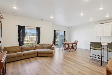 3270 N 3325 W unit 386B, Plain City, UT 84404 - photo 5