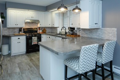 4955 N 8th St-106