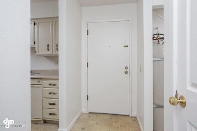 3100 Ward Place unit 4, Anchorage, AK 99517 - photo 2