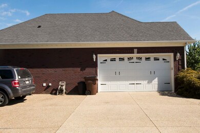 311 Olde Colony Ct, Mount Washington, KY 40047 - photo 5