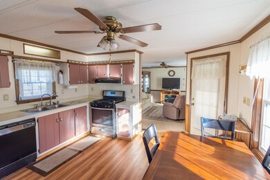 86 Silver St, Seabrook, NH 03874 - photo 5