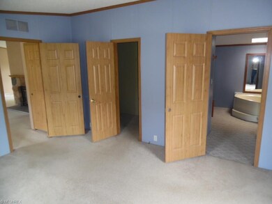 Master Bed And Bath