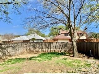 1509 Columbus Dr, Rowlett, TX 75089 - photo 3